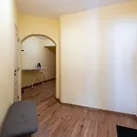 Location 3 Bedroom Next To The Apartament *