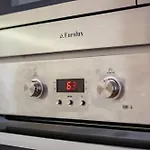 Location 3 Bedroom Next To The Apartament