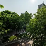 Location 3 Bedroom Next To The Varna