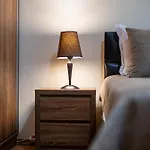 Location 3 Bedroom Next To The