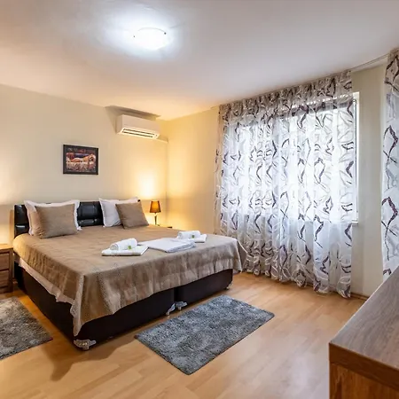 Daire Location 3 Bedroom Next To The