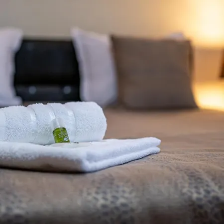 Location 3 Bedroom Next To The * Varna