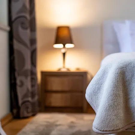 Location 3 Bedroom Next To The Διαμέρισμα Βάρνα