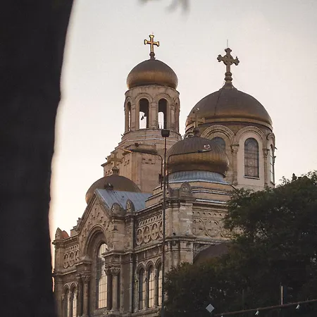 Location 3 Bedroom Next To The Daire Varna