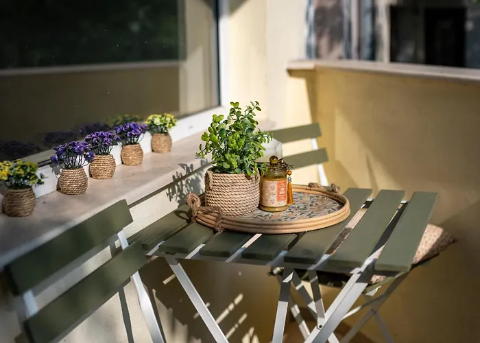 Location 3 Bedroom Next To The Lejlighed *