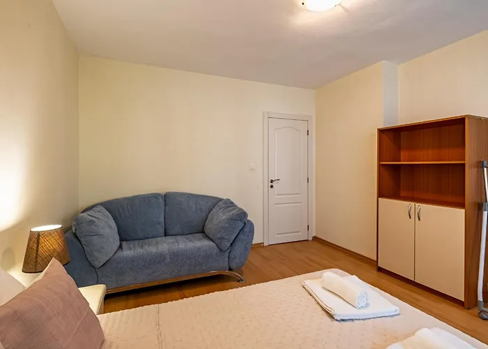 Location 3 Bedroom Next To The Lejlighed