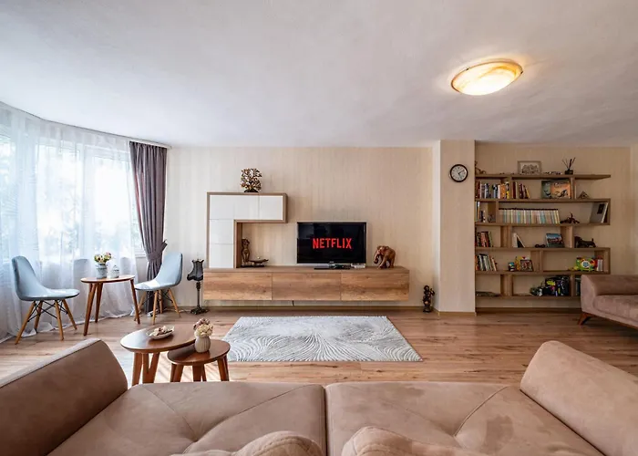 Location 3 Bedroom Next To The Lejlighed Varna