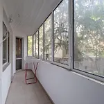 Location 3 Bedroom Next To The *