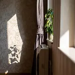 Location 3 Bedroom Next To The