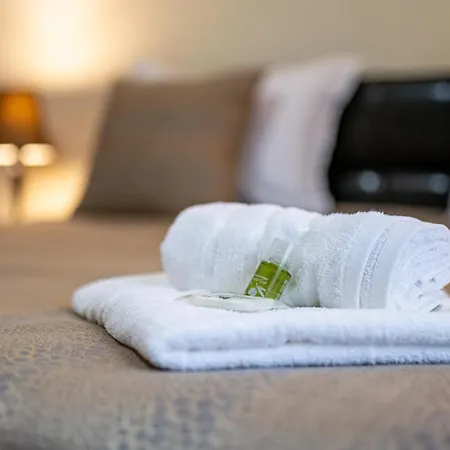 شقة Location 3 Bedroom Next To The