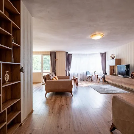 شقة Location 3 Bedroom Next To The فارنا