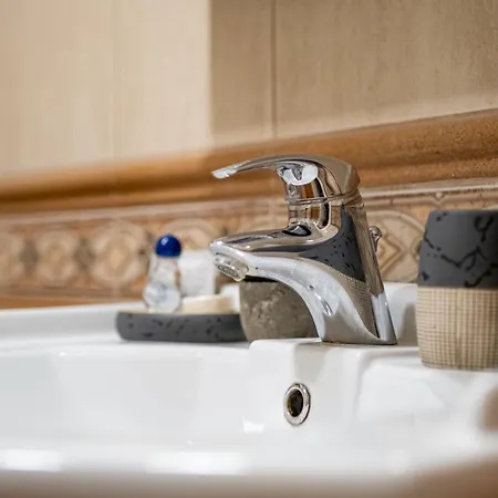 Location 3 Bedroom Next To The شقة