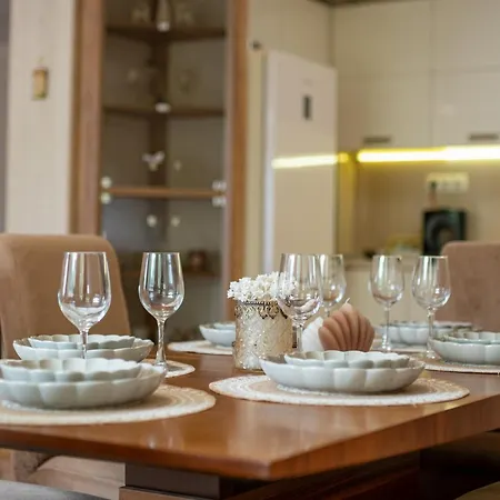 Location 3 Bedroom Next To The شقة