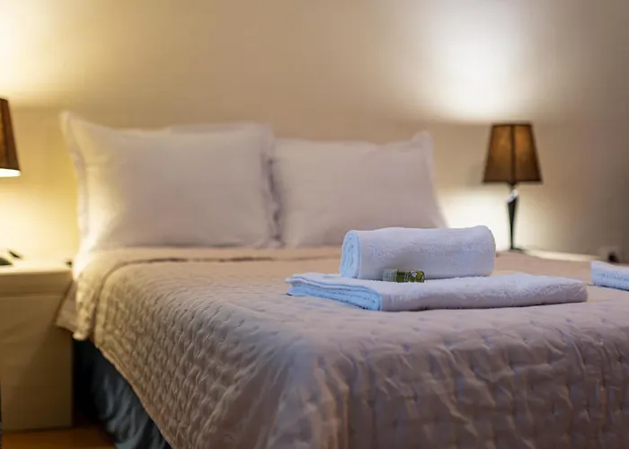 شقة Location 3 Bedroom Next To The